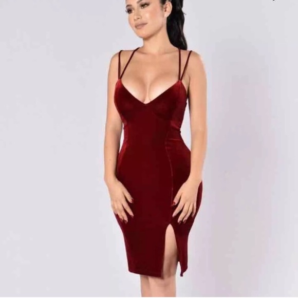 Fashion Nova Dresses & Skirts - Velvet Burgundy fitted dress